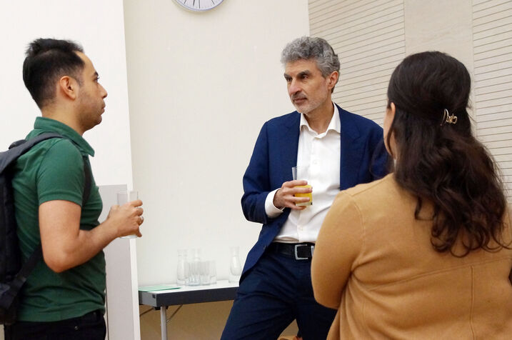 Yoshua Bengio with attendees.
